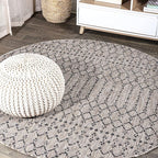 JONATHAN Y Moroccan Geometric Indoor Outdoor Round Area Rug 6 Ft Light by JONATHANY