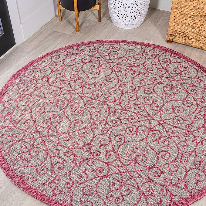 JONATHAN Y Vintage Filigree Indoor Outdoor Round Area Rug 5 Ft Light by JONATHANY