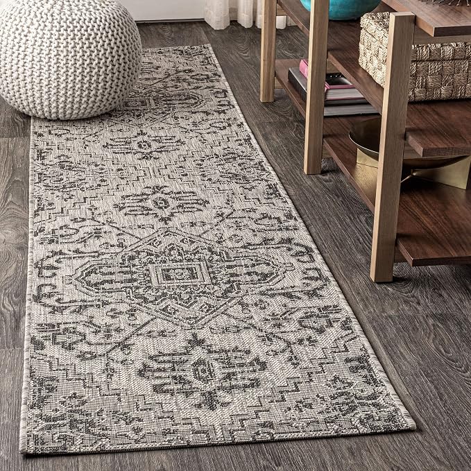 JONATHAN Y Boho Medallion Indoor Outdoor Runner Rug 2X8 Black/Gray, Estrella by JONATHANY