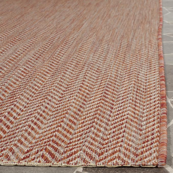 SAFAVIEH Outdoor Accent Rug 2'3"x5' - Image 5