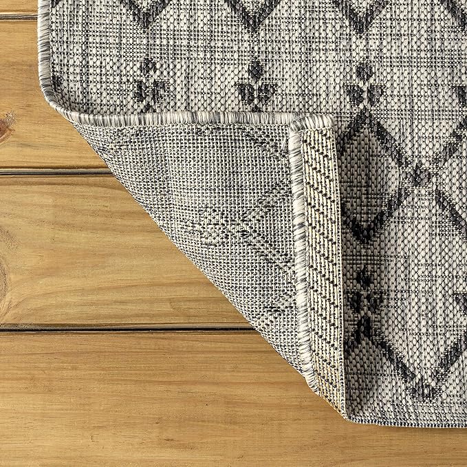 JONATHAN Y Moroccan Geometric Indoor Outdoor Area Rug 5X8 Light Gray/Black - Image 4