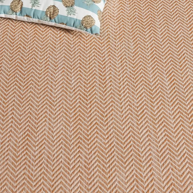 SAFAVIEH Outdoor Runner Rug 2'3"x18' - Image 7