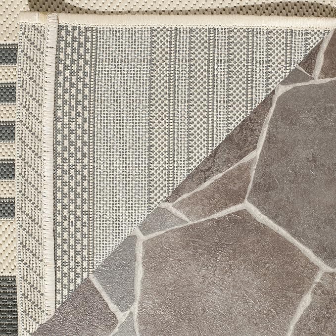 SAFAVIEH Washable Rug Outdoor Courtyard Collection - Image 9