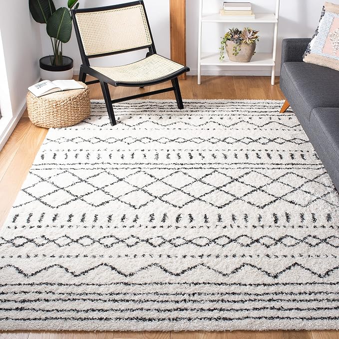 SAFAVIEH Arizona Shag Collection Area Rug by Unknown