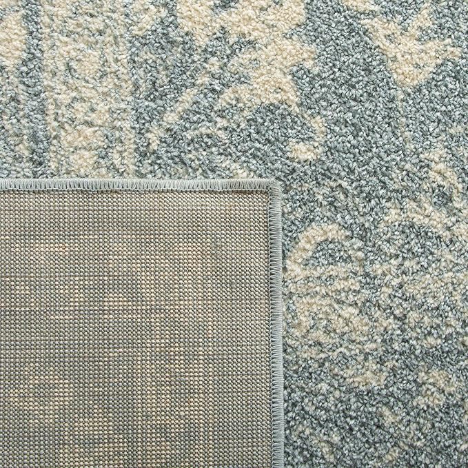 SAFAVIEH Area Rug 6x9 - Image 3