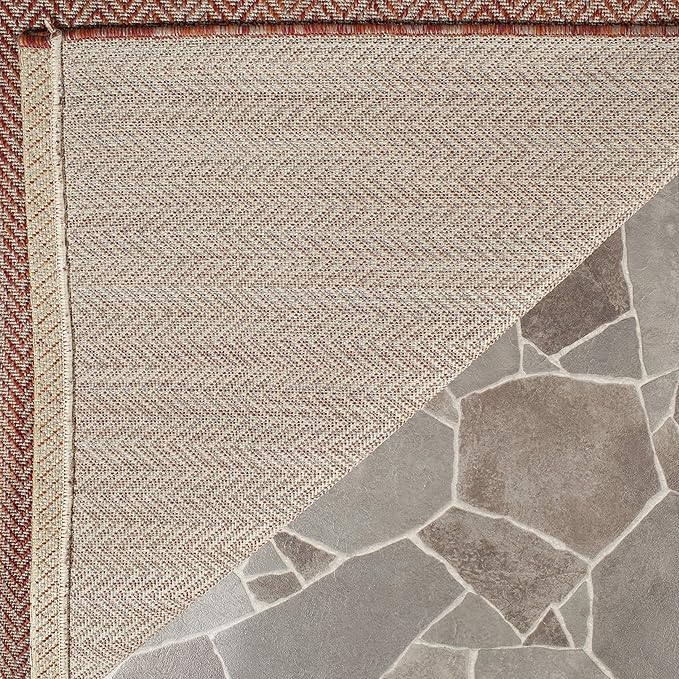 SAFAVIEH Outdoor Accent Rug 2'x3'7" - Image 8