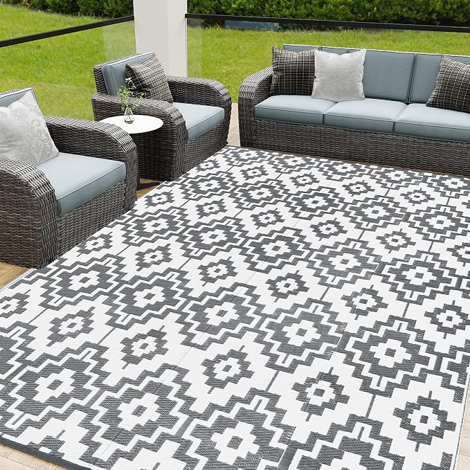 HUGEAR Outdoor Plastic Straw Rug, Waterproof Outdoor Rugs by HUGEAR