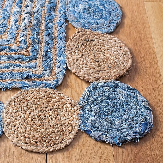 SAFAVIEH Cape Cod Collection Area Rug - Image 3