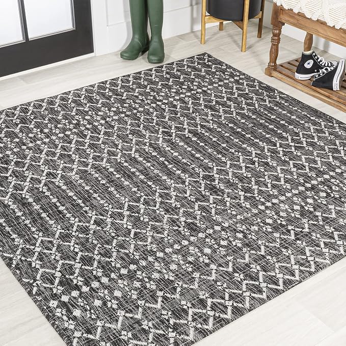JONATHAN Y Moroccan Geometric Indoor Outdoor Square Area Rug 8X8 Black/Gray by JONATHANY