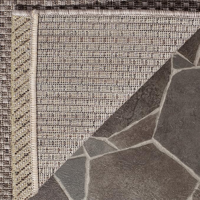 SAFAVIEH Washable Rug Outdoor Courtyard Collection - Image 7