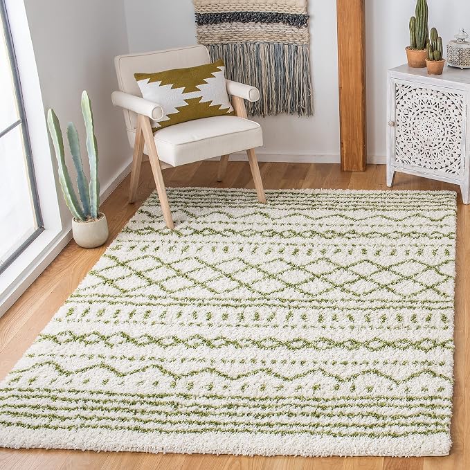 SAFAVIEH Area Rug 4x6 by Unknown