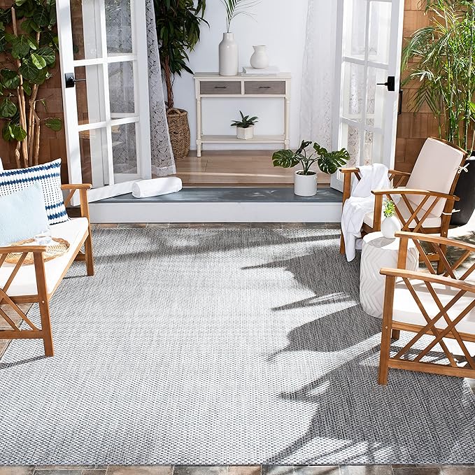 SAFAVIEH Washable Rug Outdoor Courtyard Collection by Unknown