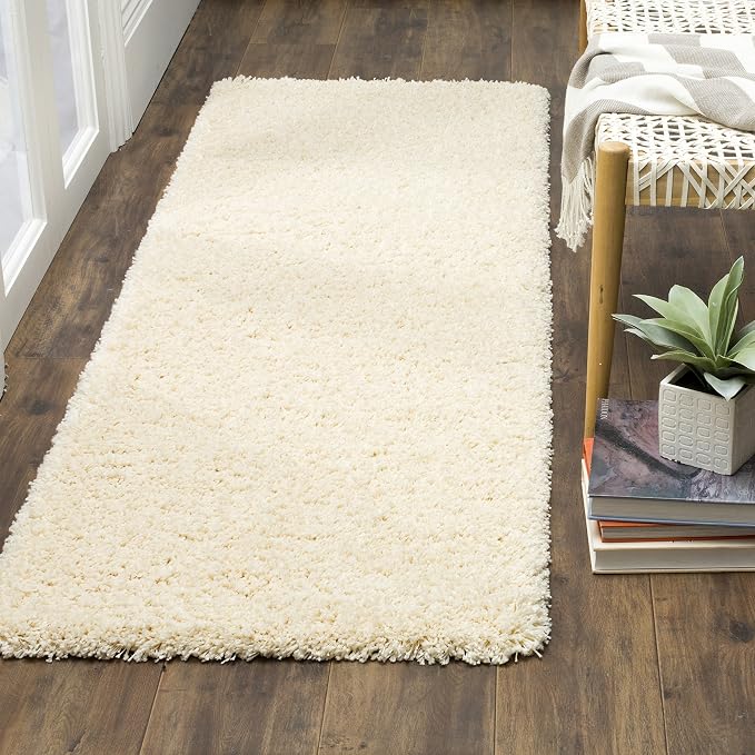 SAFAVIEH California Shag Collection Runner Rug by Unknown
