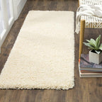 SAFAVIEH California Shag Collection Runner Rug by Unknown