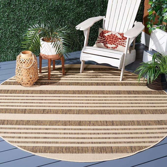 SAFAVIEH Washable Rug Outdoor Courtyard Collection by Unknown