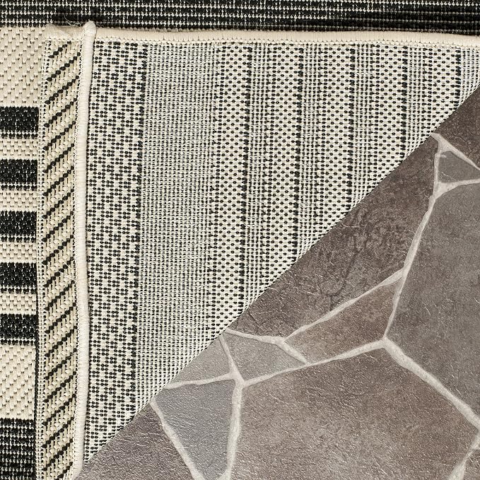 SAFAVIEH Courtyard Collection Runner Rug - Image 4